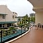 Ryan's Bay Hotel