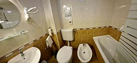 Economy Double Room with Sea View