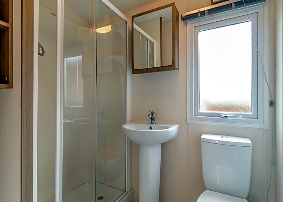 Castaways Beach Resort