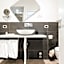 Montenapoleone Suites