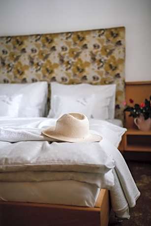 Deluxe Double Room with Bath