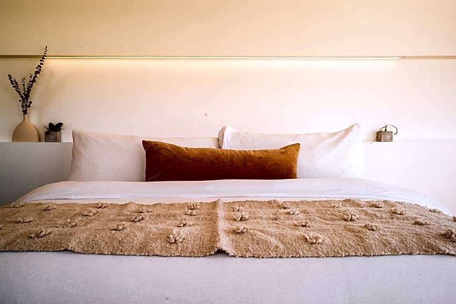 Shorehouse Hotel