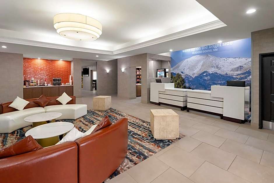La Quinta Inn & Suites by Wyndham Ruidoso Downs
