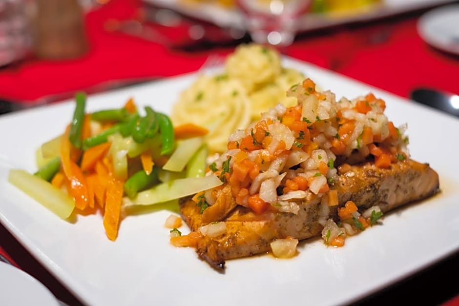 Hibiscus Lodge Hotel