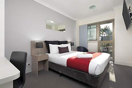 Queen Room with Terrace