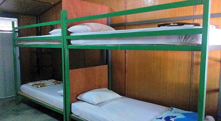 Chill Chill Long Beach Hostel