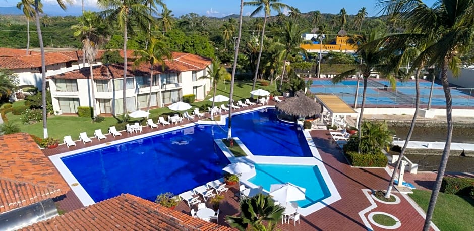 Cabo Blanco Hotel and Marina