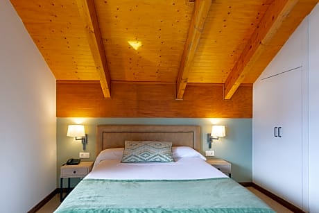 SINGLE ROOM (1 ADULT)