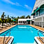 Super 8 by Wyndham Branson / Shepherd of the Hills Exwy