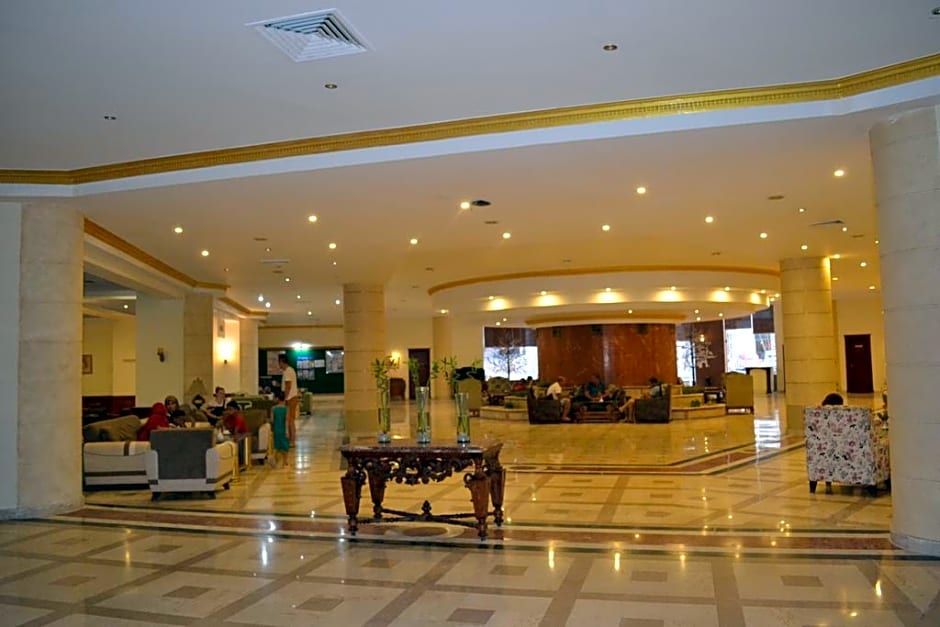 Dexon Roma Hotel & Aqua Park