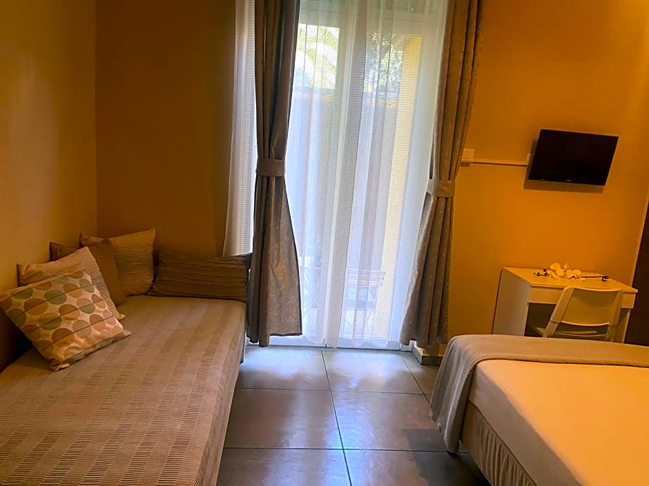 PARADISE INN