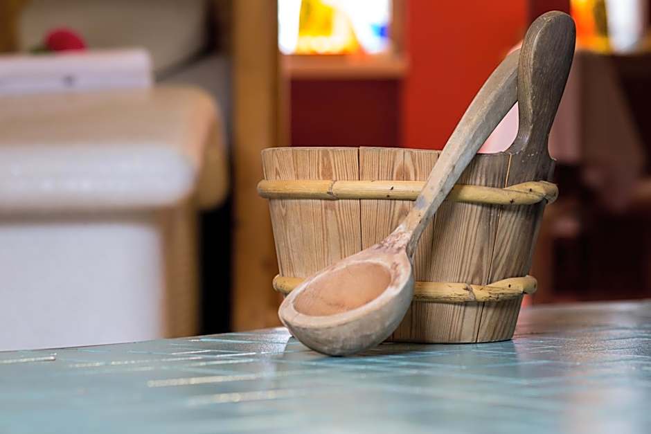 Hotel Selsky Dvur - Bohemian Village Courtyard