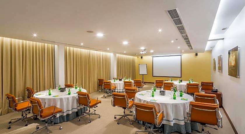 Al Reem Village Hotel