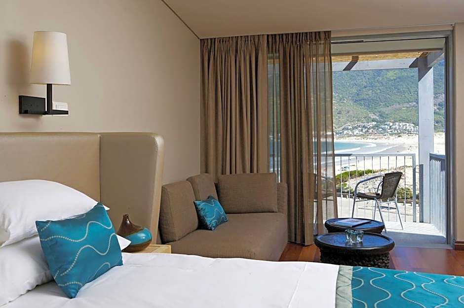 Chapmans Peak Beach Hotel