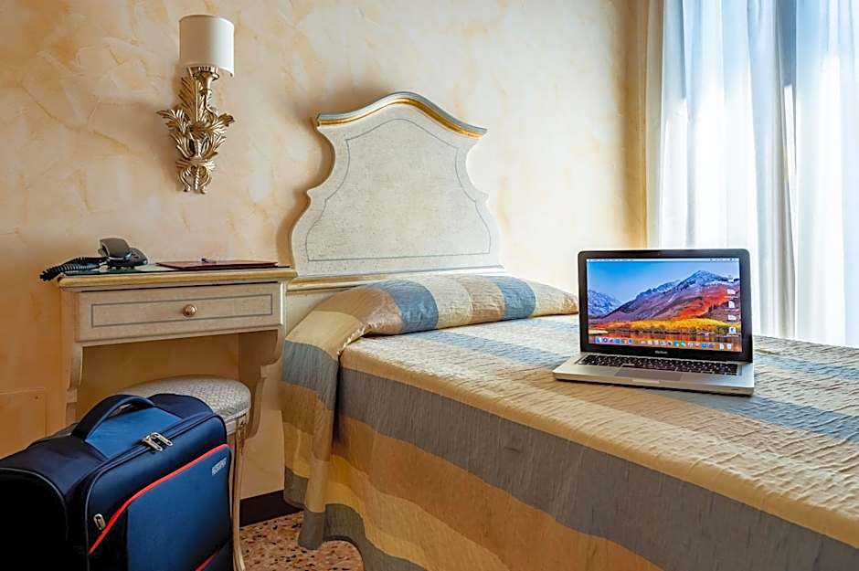 Hotel Mercurio