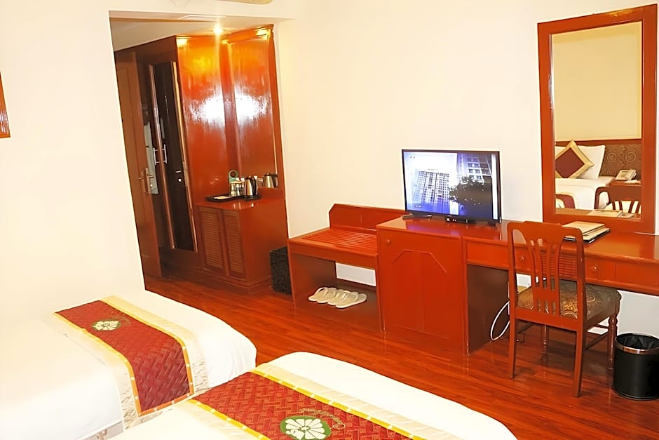 Central Hotel