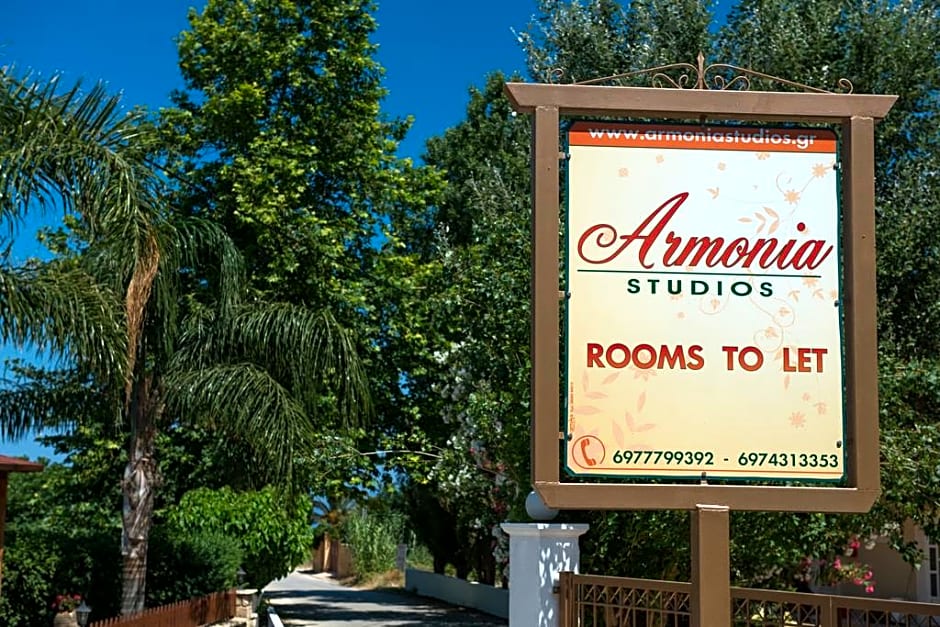 Armonia Studios & Apartments