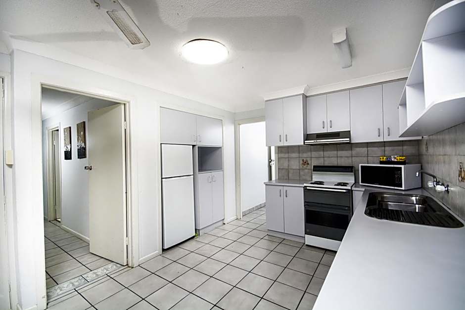 The Beach Motel Hervey Bay