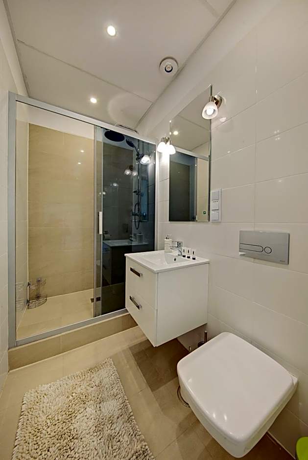 Jagiellonska 3 ApartHotel - Duze przestronne pokoje, centrum miasta, szybkie WiFi