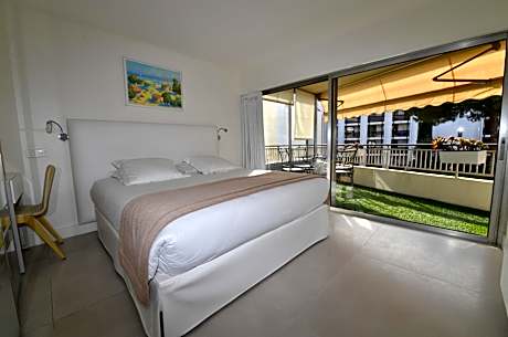 Apartment Antares - 328 ft from the hotel