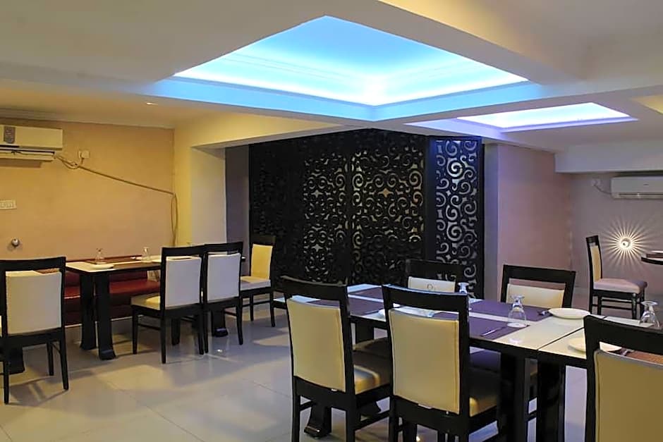 Hotel Pitrashish Grand & Premium