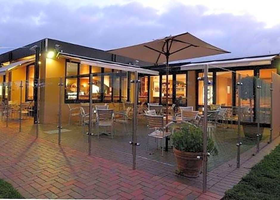 Richmond Henty Hotel