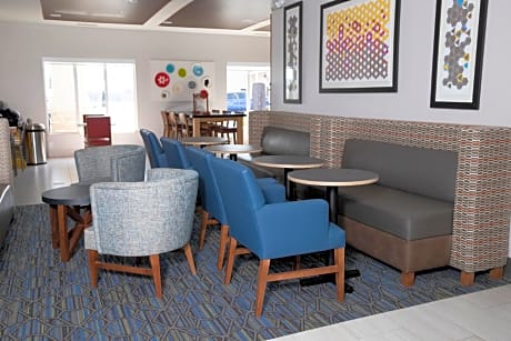 Holiday Inn Express Toledo West - Napoleon