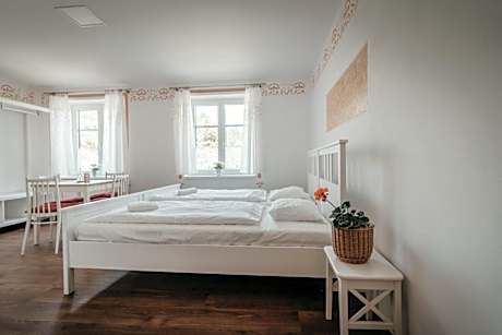 Quadruple Room with Private Bathroom