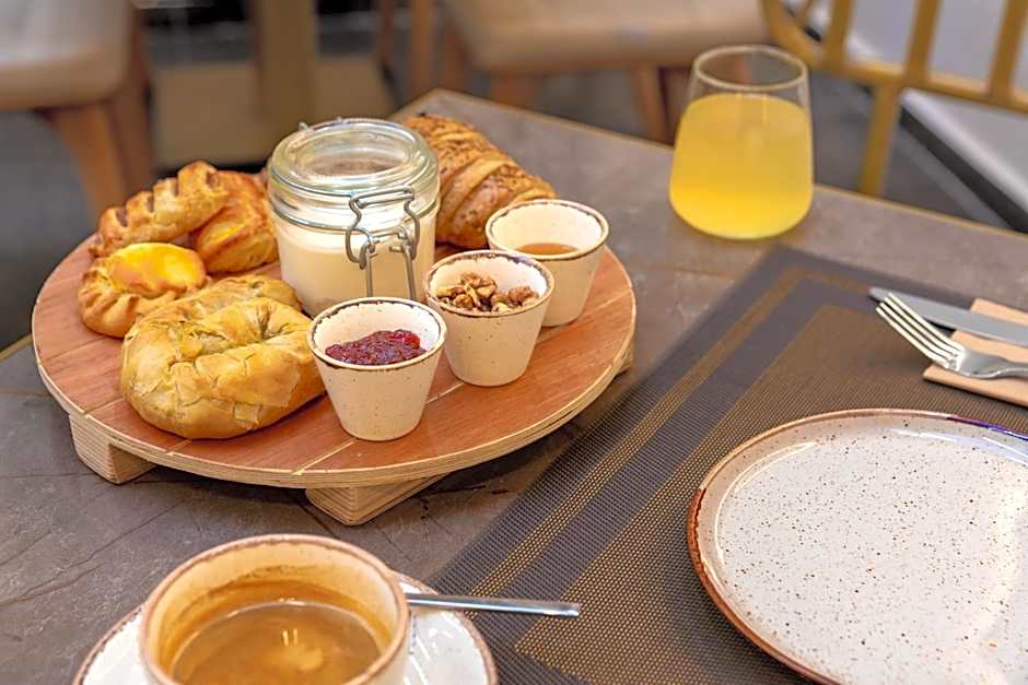 Hellenic Vibes Smart Hotel