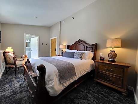Queen Room