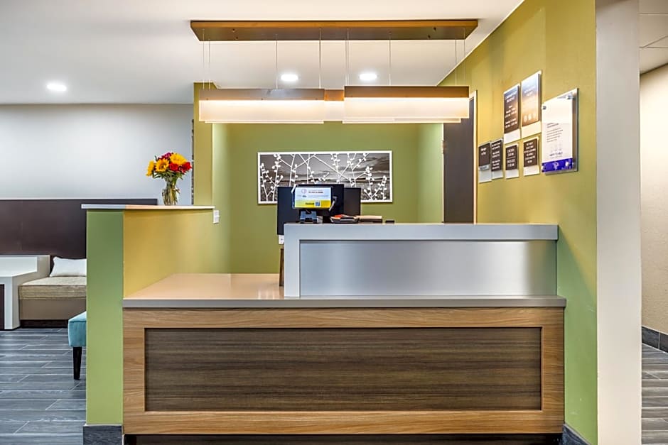 Sleep Inn & Suites Salina I-135