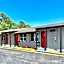 Whistling Pines Motel- Daily and Extended Stay