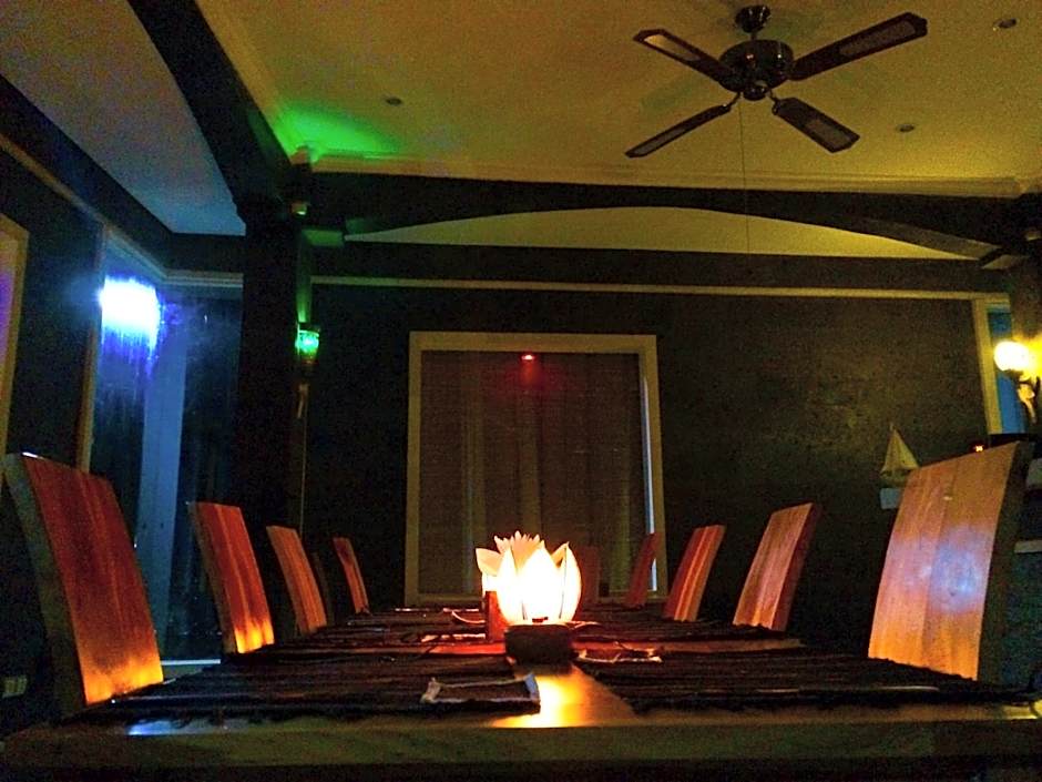 Amed Romance House