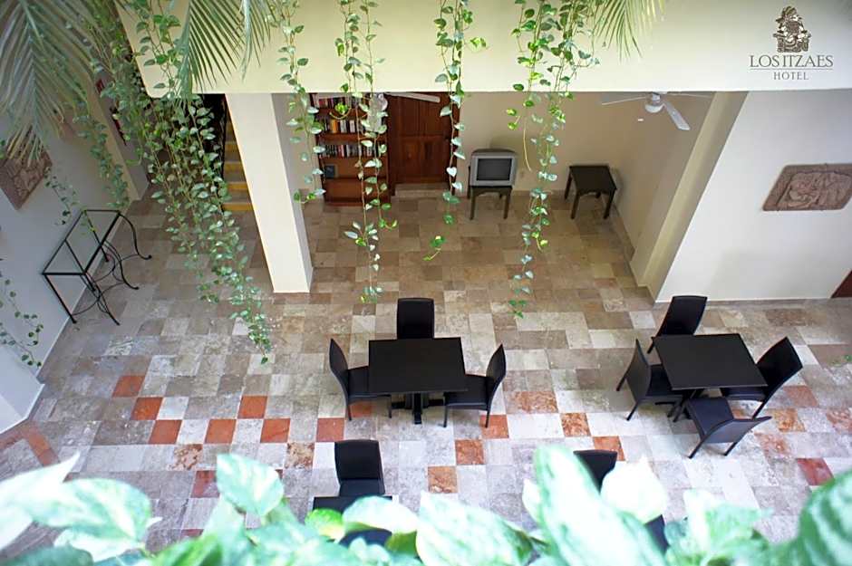 Hotel Los Itzaes
