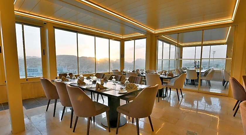 Petra Moon Hotel