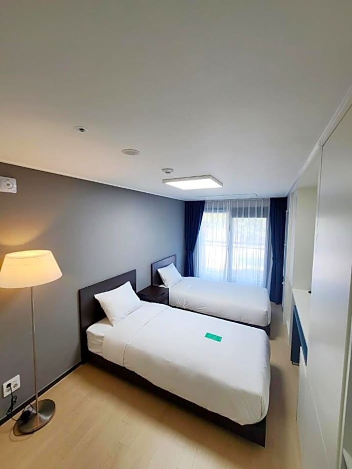 Risen Ocean Park Hotel