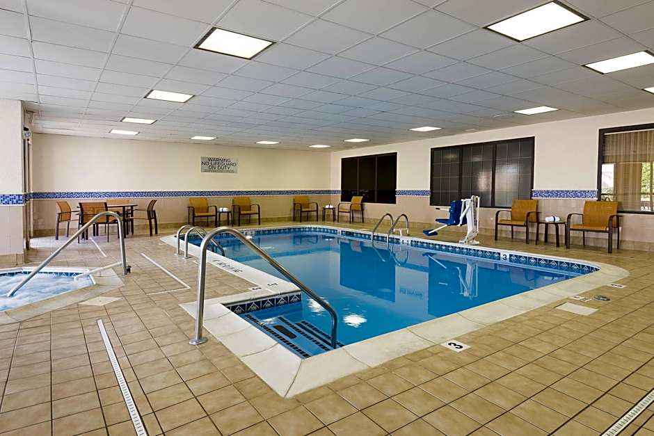 Courtyard by Marriott Bowling Green Convention Center