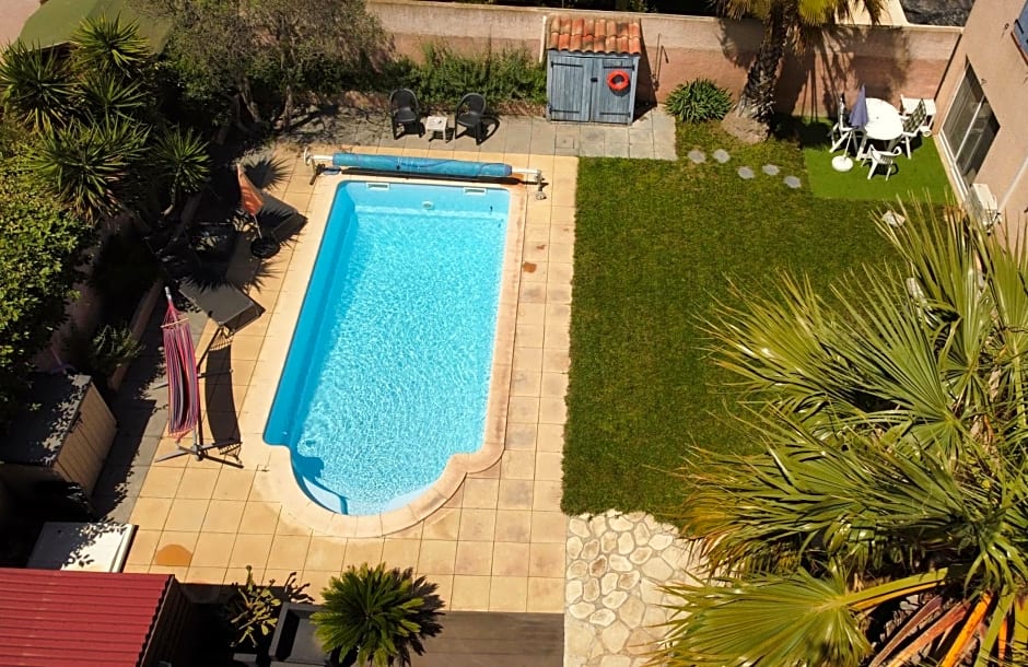 Studio Tranquillo avec piscine et salle de sport