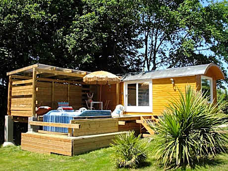 MAROSENIA TTIKI - Cabanes et Spa