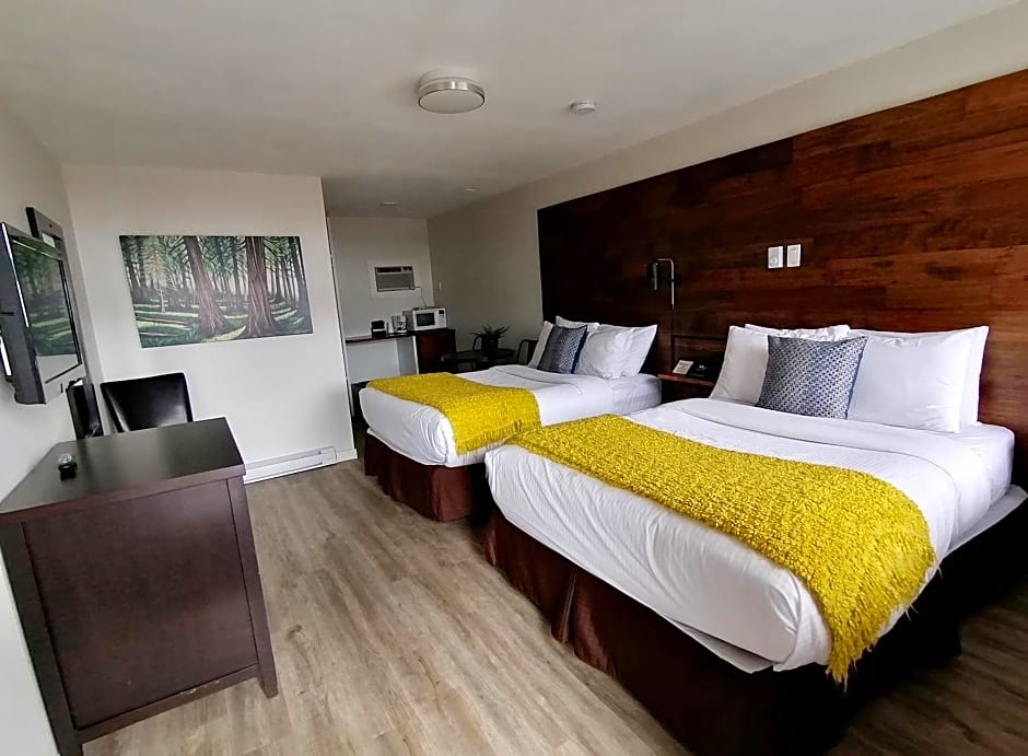 Photo 1 of 4 of 2 Double Beds, Pet-Friendly