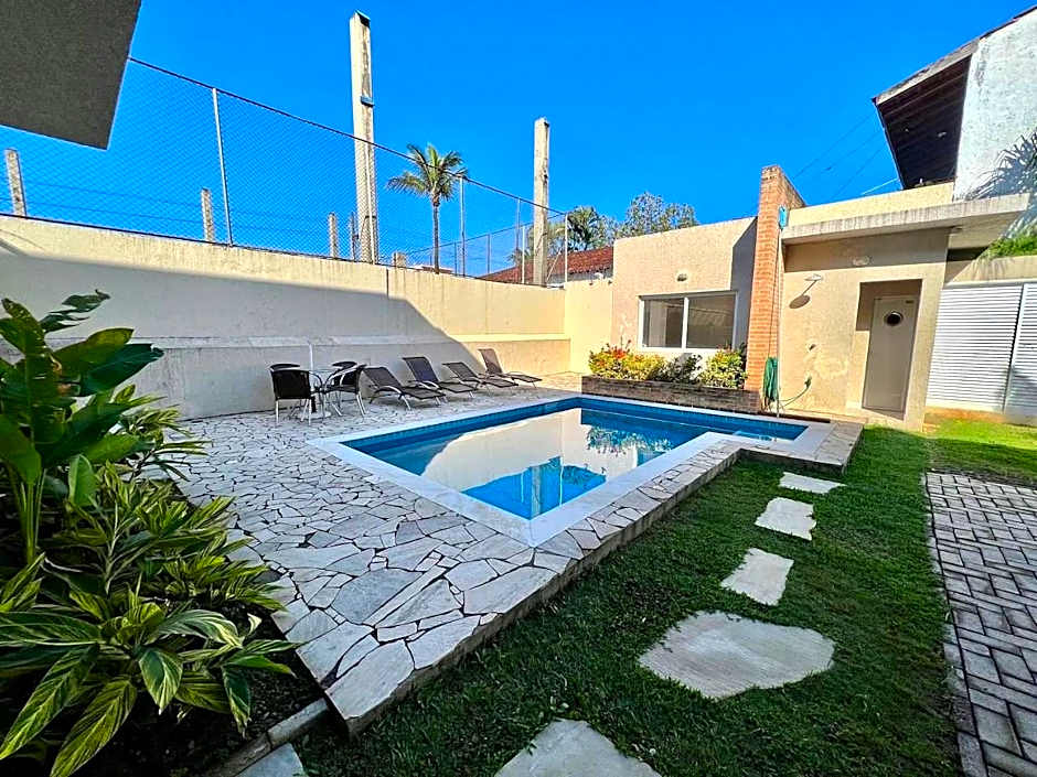 Condomínio a 100m da Praia