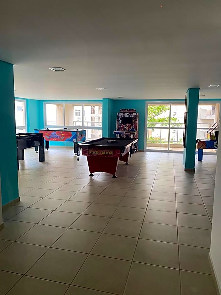 Apartamento encantador com piscina