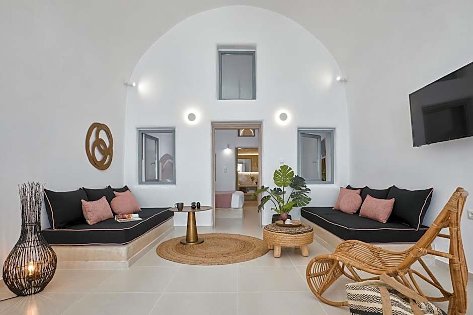 U & ME SUITES