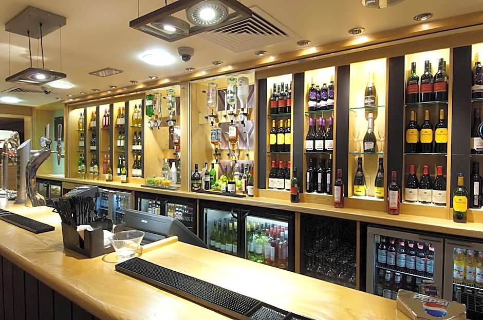 Premier Inn Lon Heathrow Airport T2 & T3 (Bath Rd)