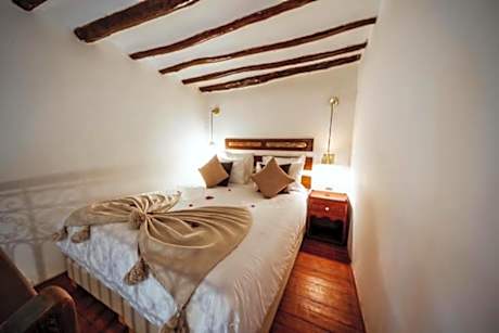 Deluxe Double or Twin Room with Pool View