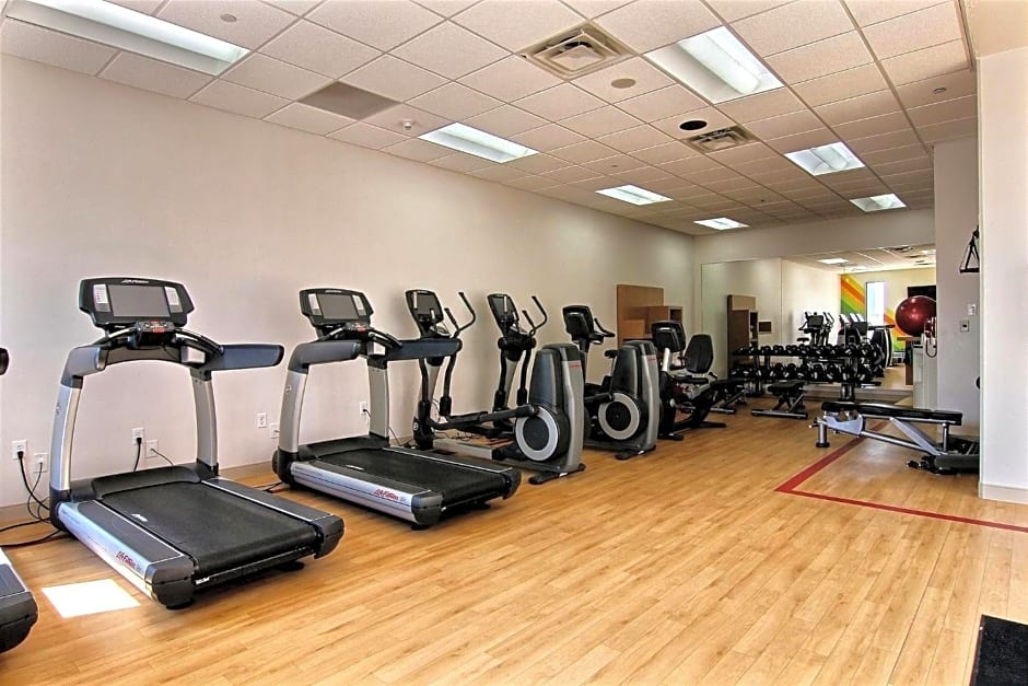 Wyndham Omaha Hotel - West Dodge