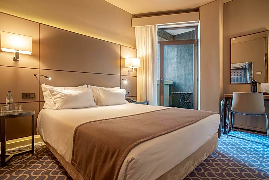 Hotel Dom Henrique - Downtown