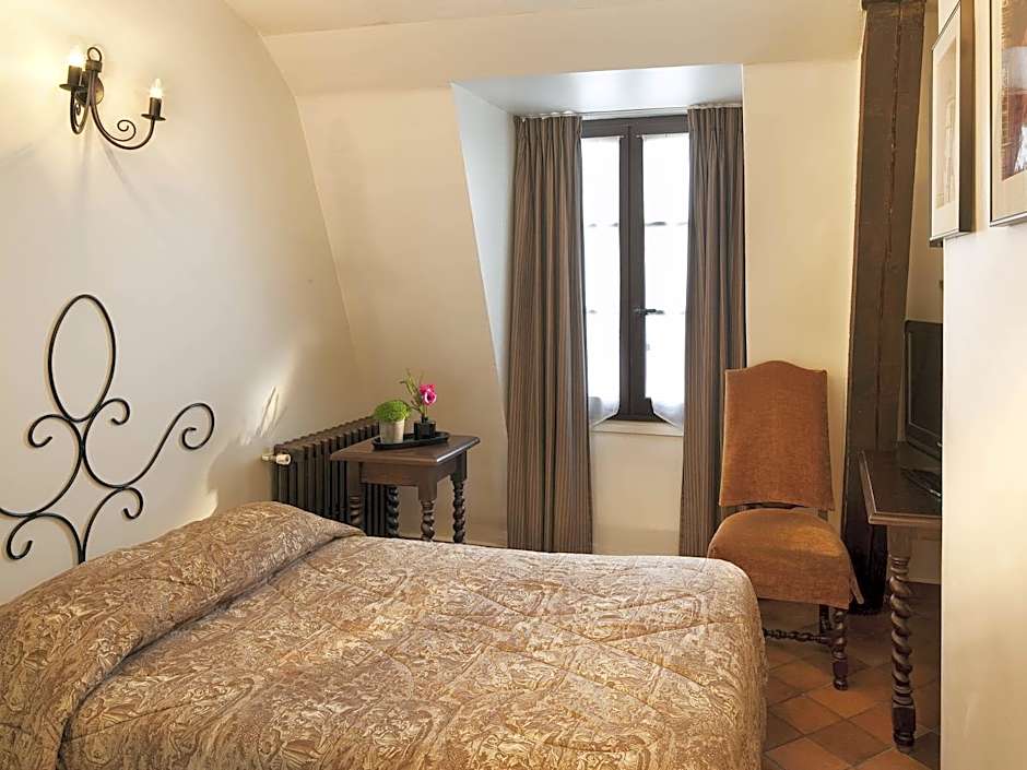 Castex Hotel