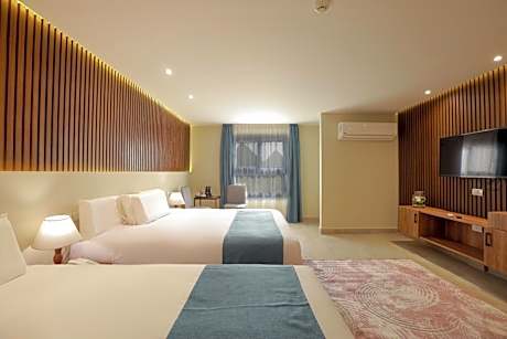 Deluxe Family Room with Pyramids Front View