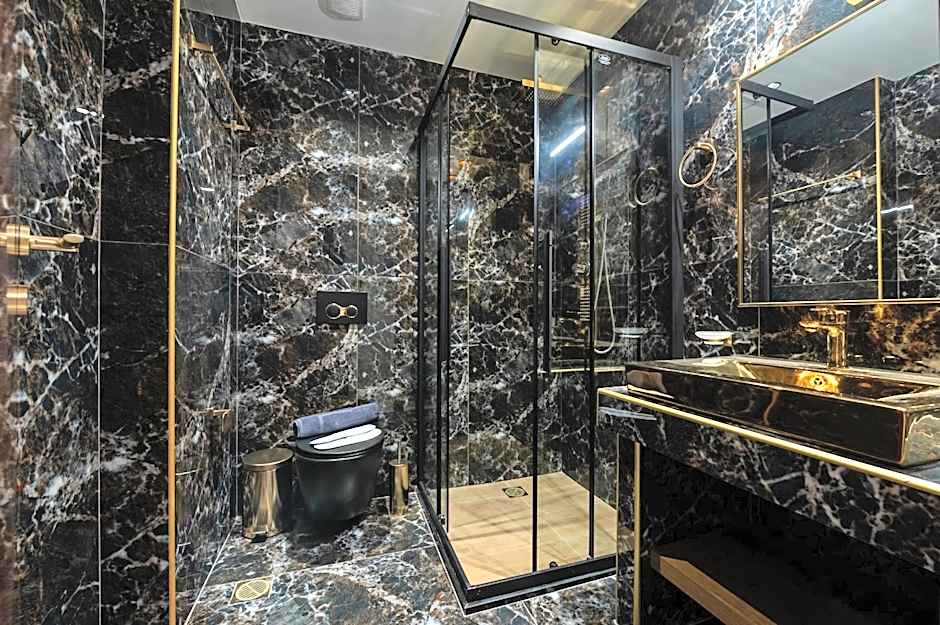 Royal Gold City Suites by Omilos Hotels